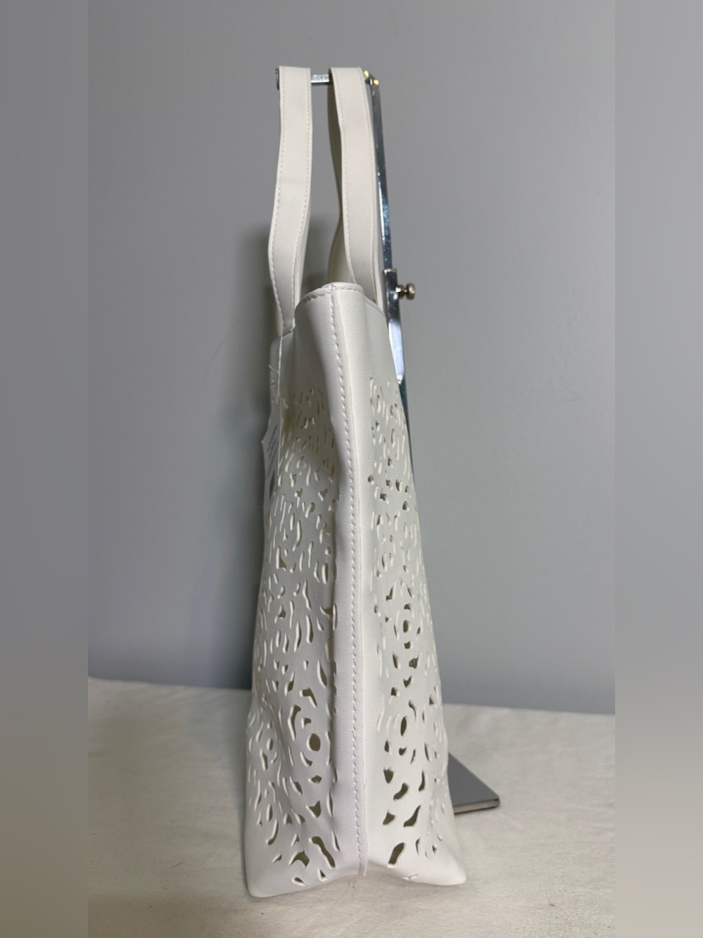 Oscar de la Renta Fragrance White Preforated Laser-Cut Tote Bag - Picture 5 of 16